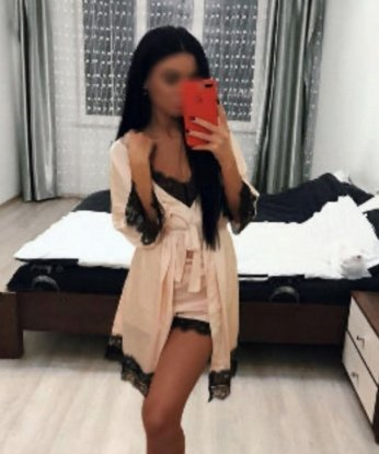 Лариса, 20 лет, 2 размер груди